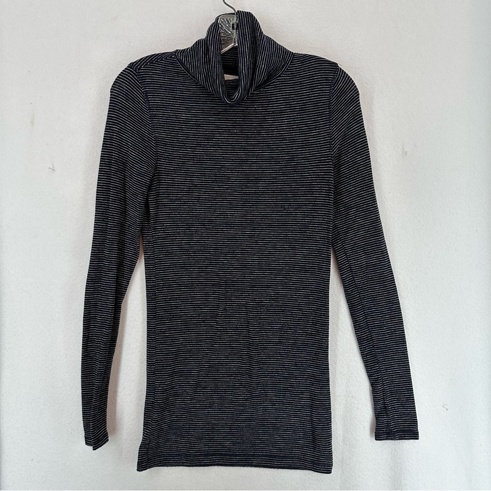 Lou & Grey Turtle Neck Long Sleeve Shirt Woman’s XS Navy Blue